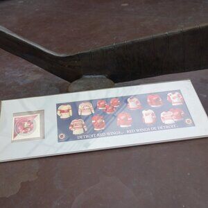 Canada Post Detroit Red Wings Stamp with Plastic Display